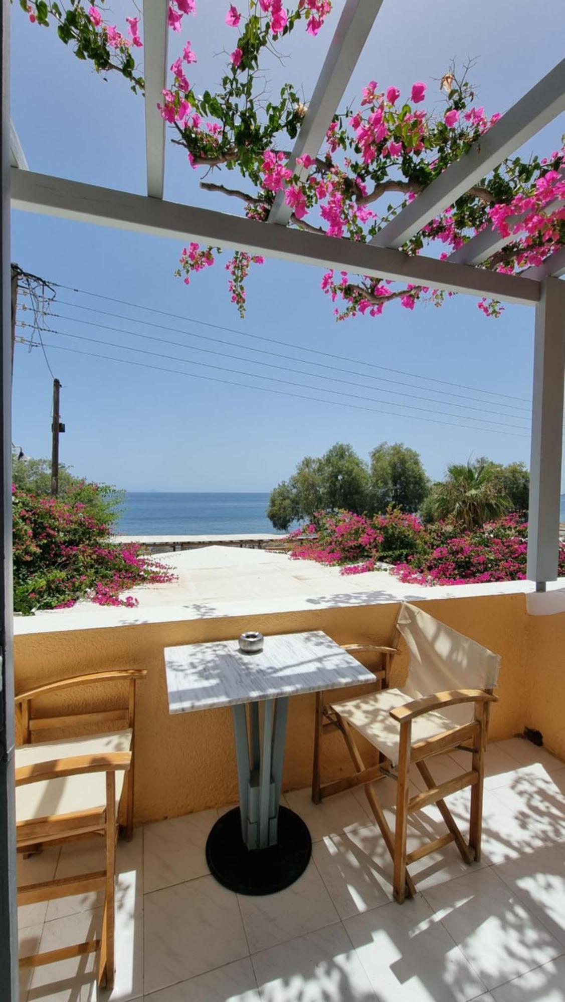 Nostos Beach (Adults Only) Kamári Екстериор снимка